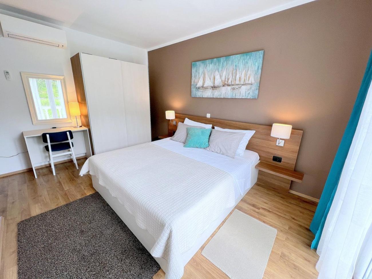 Apartments Muntidor Palit Eksteriør billede